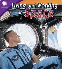 Smithsonian Readers 39 Smithsonian Readers: Living and Working in Space -- 绘本听读宝在线台词全文